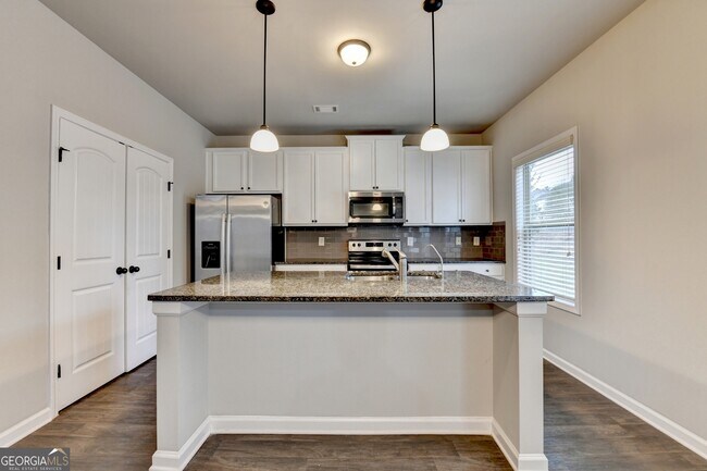 Building Photo - 1145 Glenwyck Dr