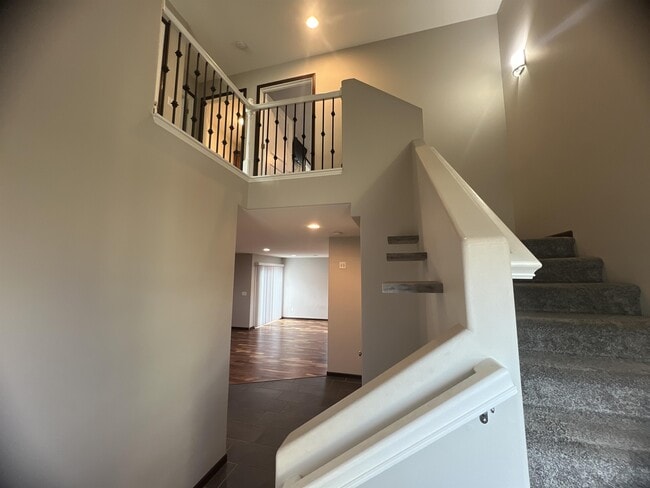 Building Photo - 6305 Saulk Trail