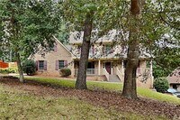 Building Photo - 1844 Skyland Glen Dr