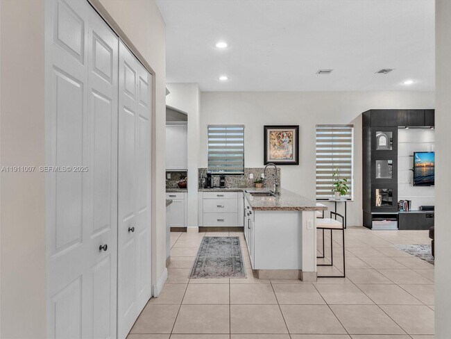 Building Photo - 3752 NW 85th Terrace