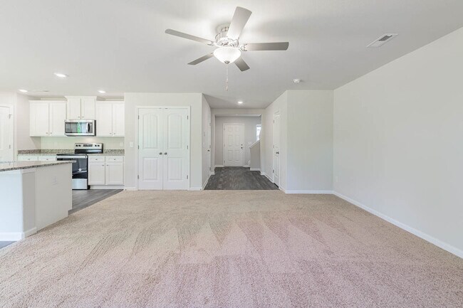 Building Photo - 1 Hazelburn Ct