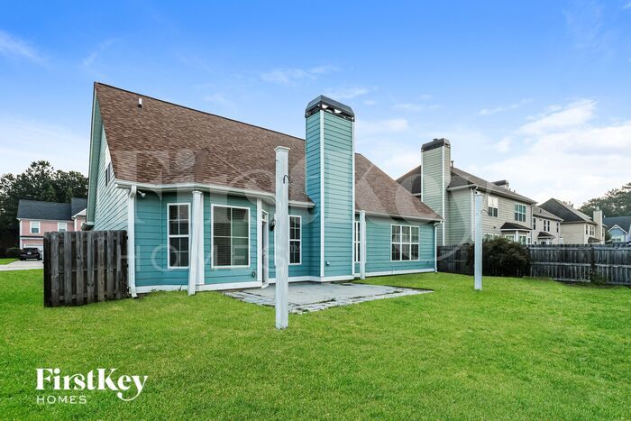 Building Photo - 120 Summit Point Dr