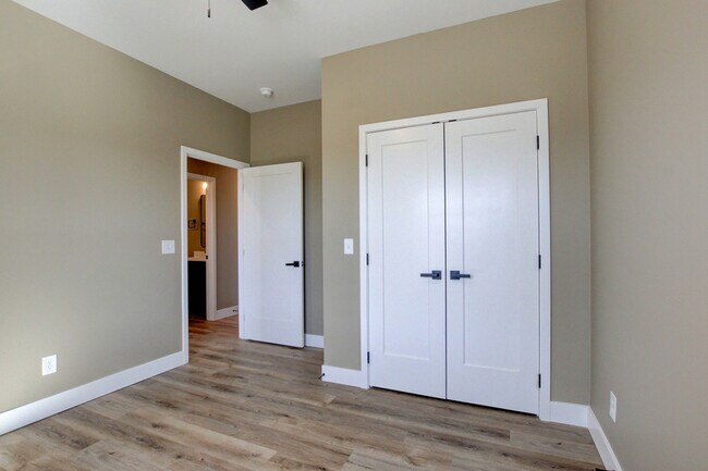 Building Photo - 102 Rosenwald St