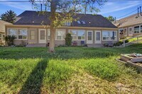 Building Photo - $1,440.95- 1 Bed, 1 Bath Lofted Apartment in Lakewood with Central AC!