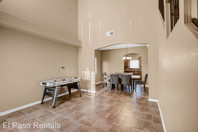 Building Photo - 3 br, 2.5 bath House - 3240 Peruvian Paso