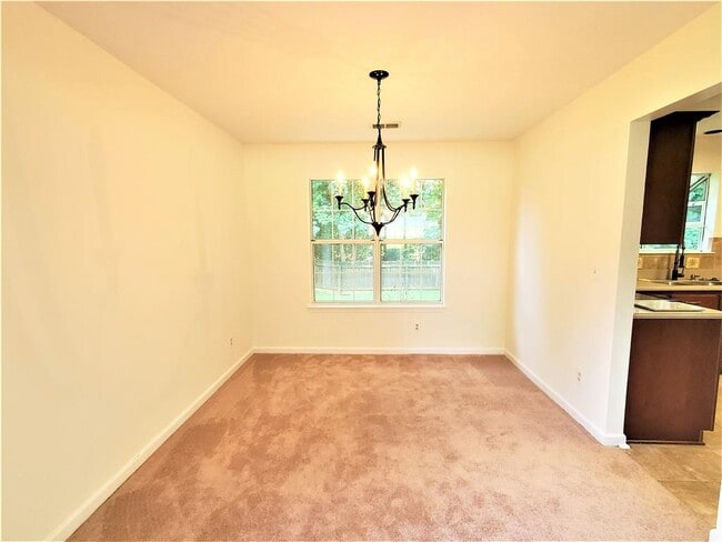 Building Photo - 190 Radner Run
