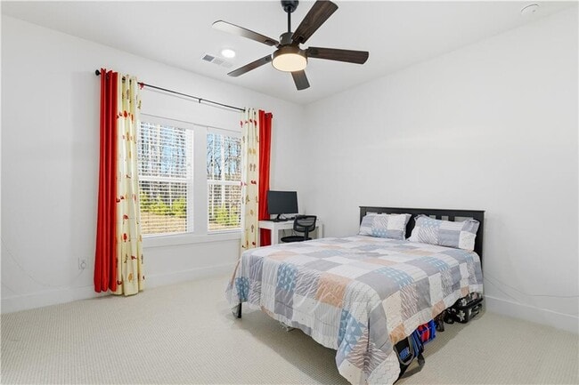 Building Photo - 415 Oakleigh Ave