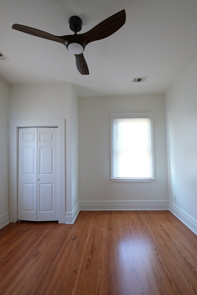 Building Photo - Renovated Historic Home