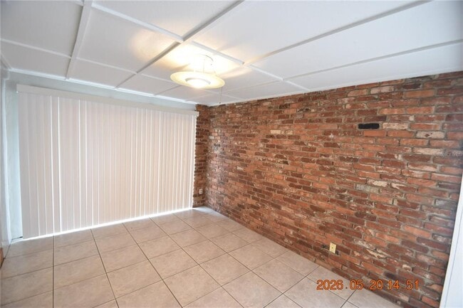 Building Photo - 8720 Flame Vine Ave