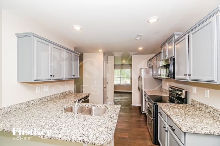 Building Photo - 308 Regan Ln