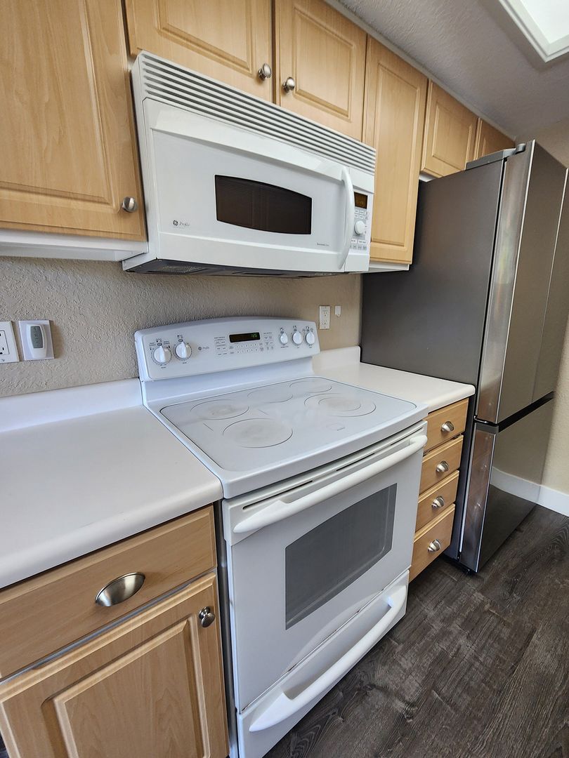 Building Photo - 9410 SW 146th Terrace