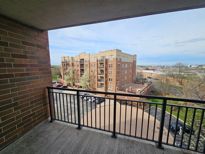 Building Photo - 655 Perrie Dr