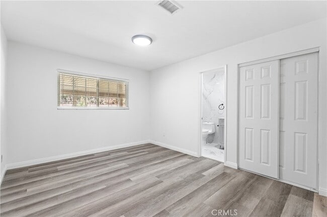 Building Photo - 8691 Davmor Ave