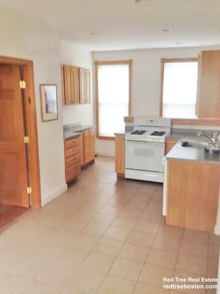 Building Photo - 49 Pearl St