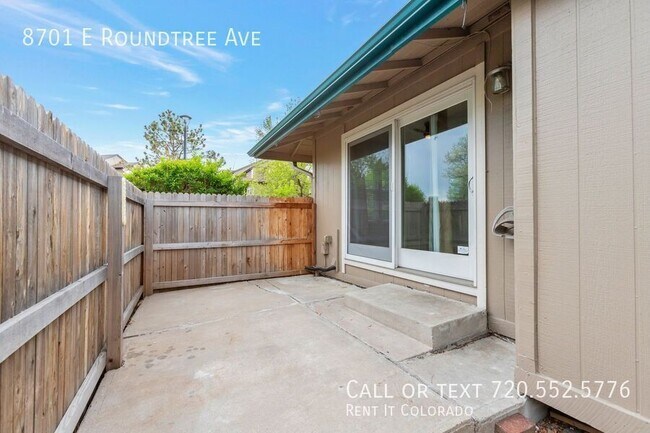 Building Photo - 8701 E Roundtree Ave