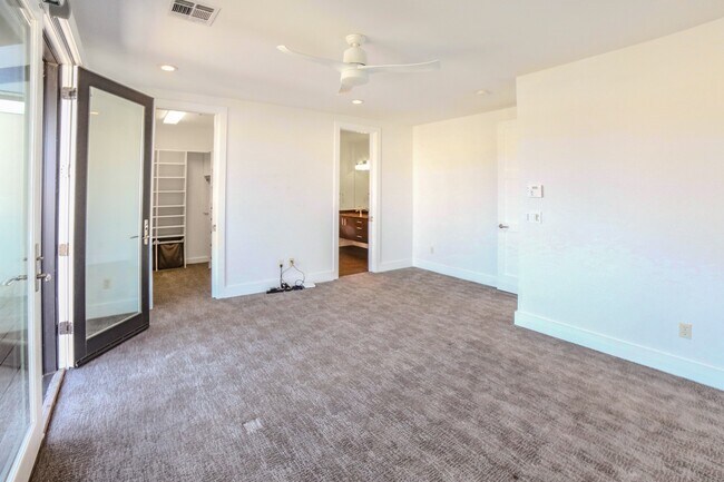 Building Photo - Beautiful Brookside SMART HOME now available!