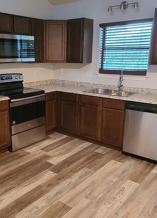 Building Photo - Pensacola Triplex