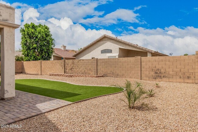 Building Photo - 6516 W Matilda Ln