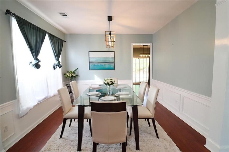 Building Photo - 2815 Priestcliff Dr SE