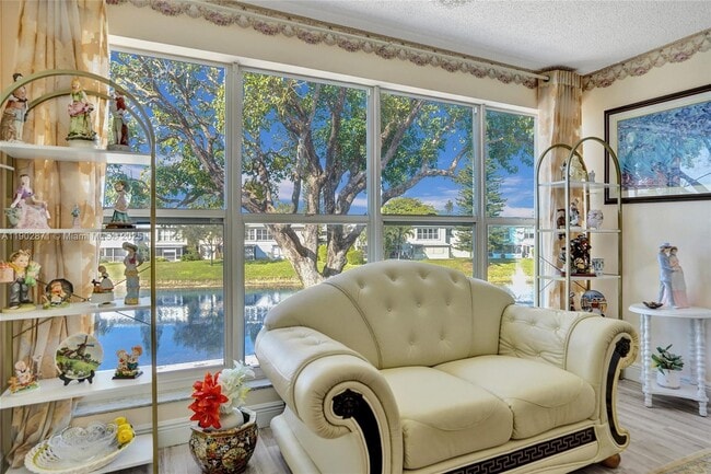 Building Photo - 1450 NW 18th Ave