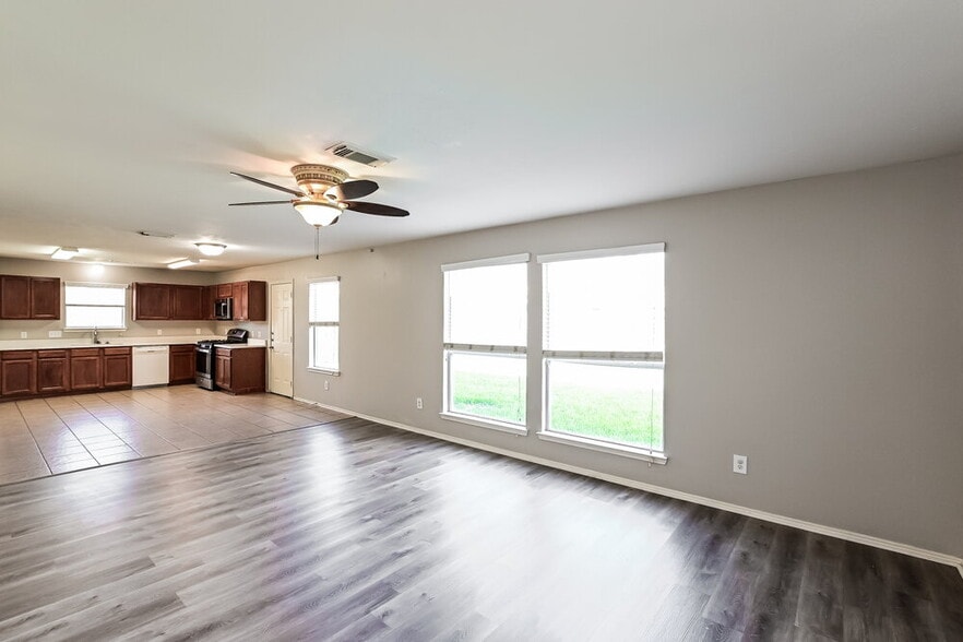 Building Photo - 24014 Blossom Crest Ln