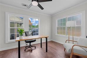 Building Photo - 4733 Calmont Ave