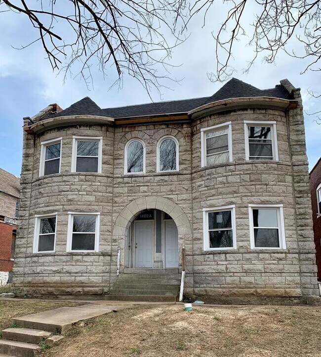 Building Photo - 1420 Union Blvd