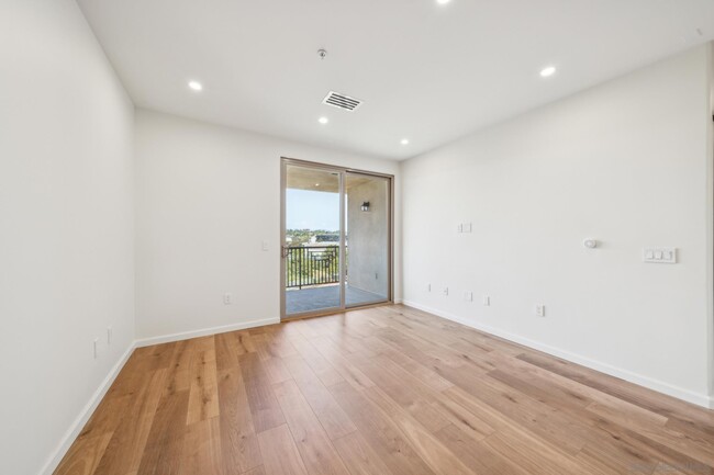 Building Photo - 3877 Pell Pl