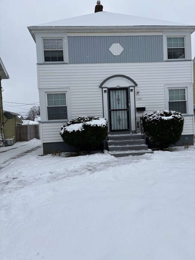 Building Photo - 13813 Wainstead Ave