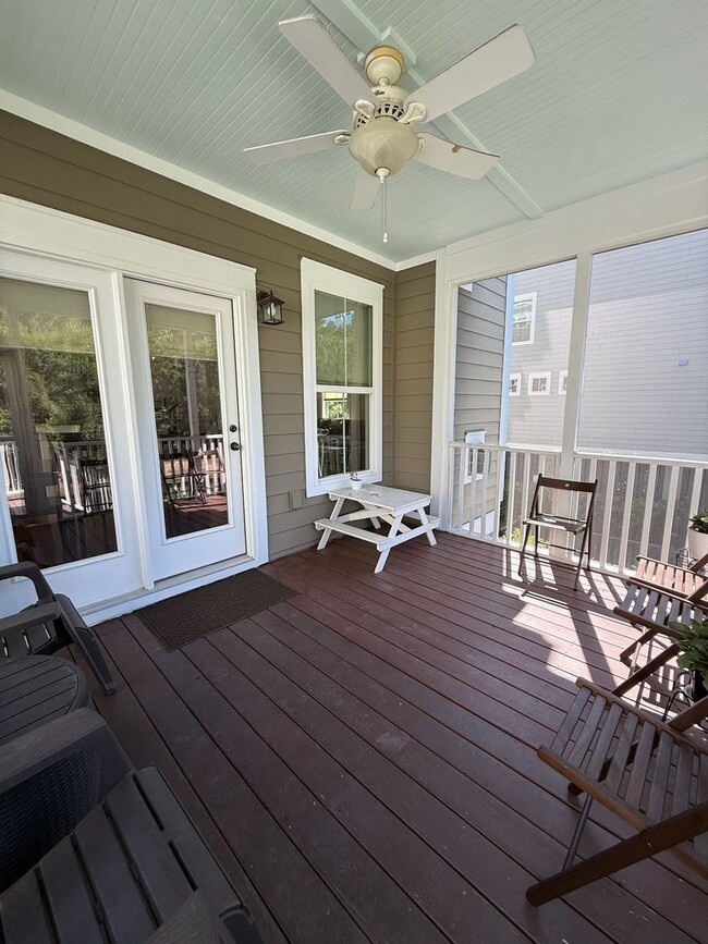Building Photo - 120 Clouter Creek Dr