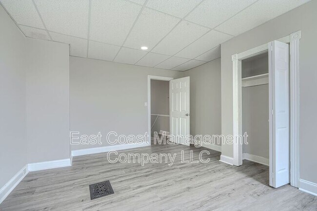 Building Photo - 2107 W Saratoga St