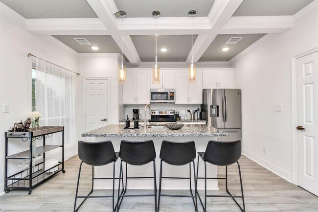 Building Photo - 4506 Aledo St