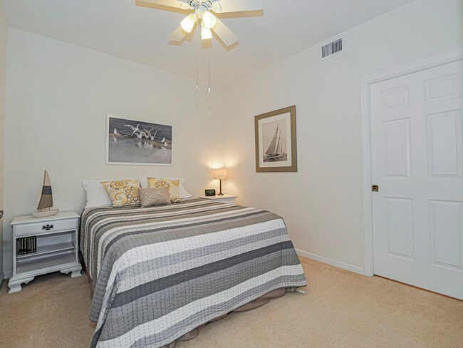 Building Photo - 235 Grand Royale Cir