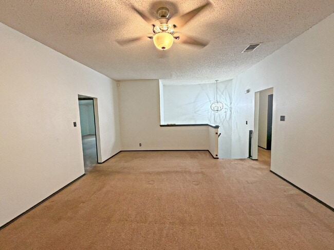 Building Photo - 1302 Whitegate