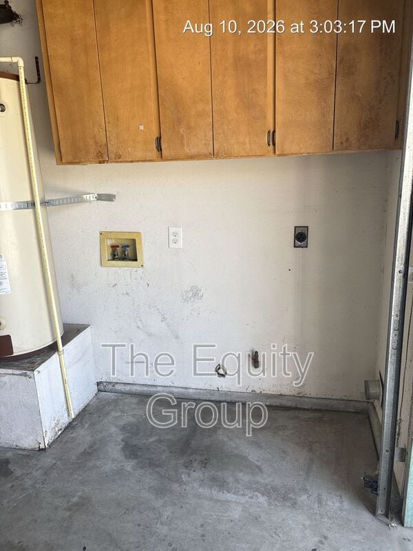 Building Photo - 983 N Lynora St