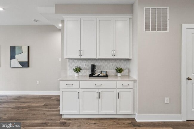 Building Photo - 105 Higher Rock Ct