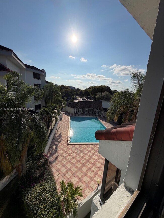 Building Photo - 8205 SW 152nd Ave