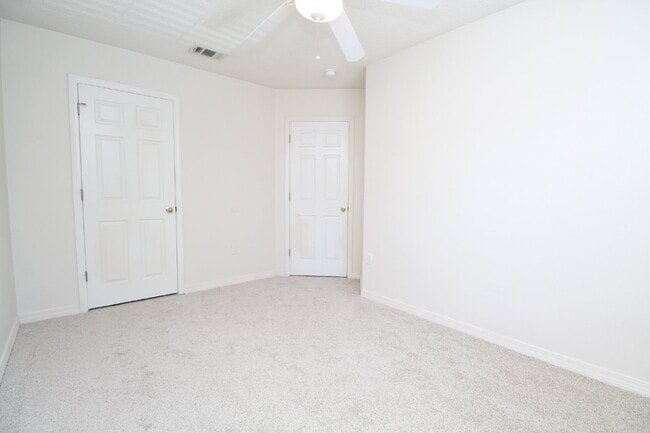 Building Photo - Modern 3-Bedroom Two-Story Home Featuring 2-Car Garage, Open Great Room with Fireplace, Private P...