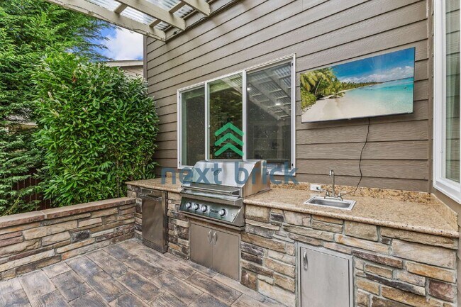 Building Photo - Spacious 4-Bed, 4-Bath Retreat in Sammamish – 3300 Sq Ft of Comfort and Style!