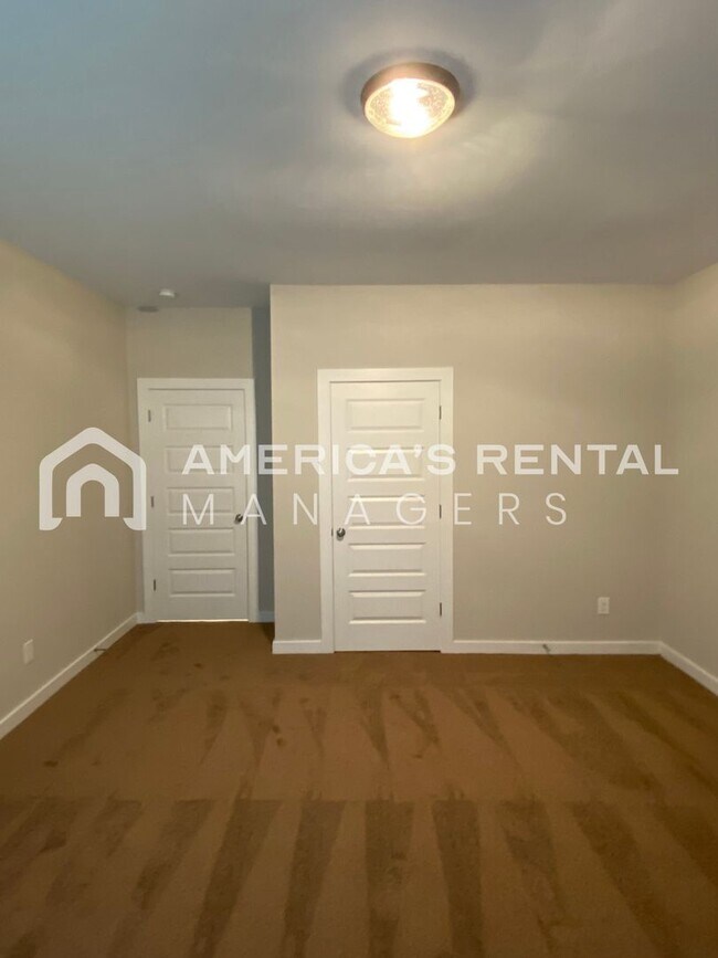 Building Photo - Home for Rent in Brookwood ... Available to View Now!!!