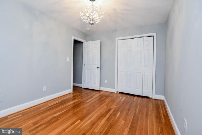Building Photo - 12330 Chesterton Dr