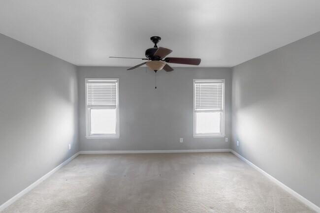 Building Photo - 13065 Tidewater Crossing