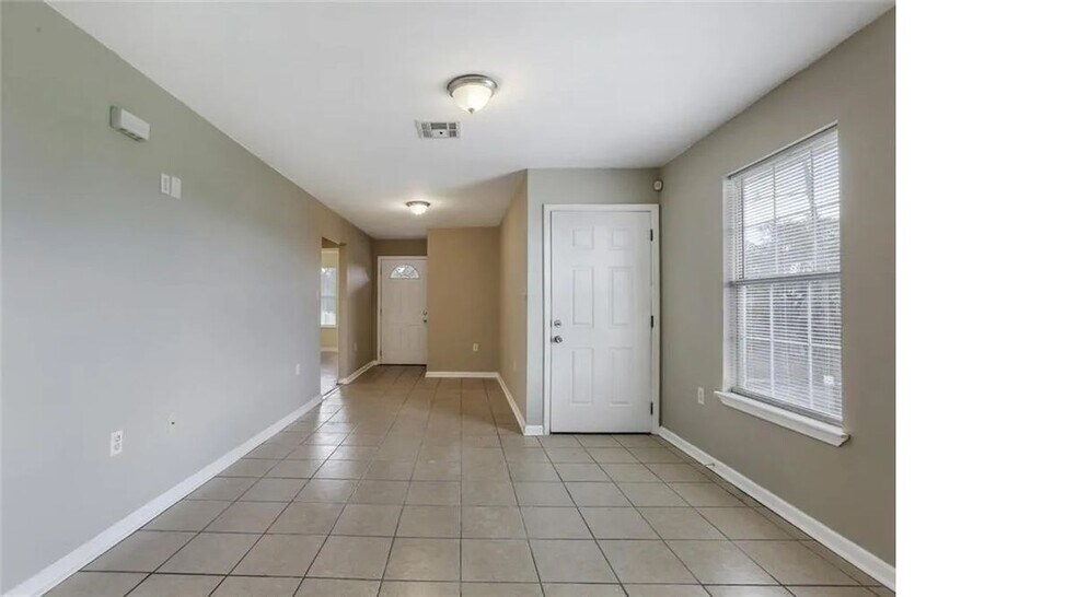 Building Photo - 5201 N Galvez St