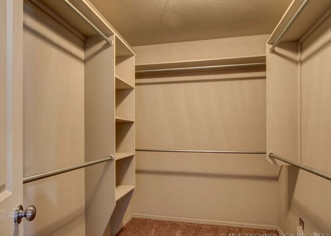 Building Photo - 12414 S Cedar Ave