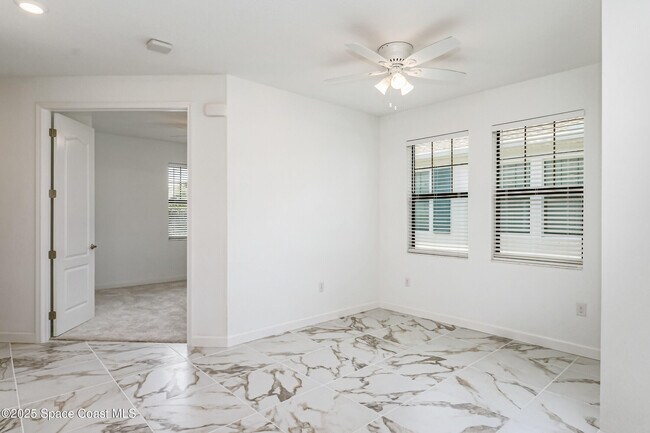 Building Photo - 2490 Treasure Cay Ln