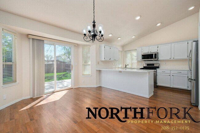 Building Photo - Welcome to a beautifully maintained home in one of Eagle’s most desirable neighborhoods