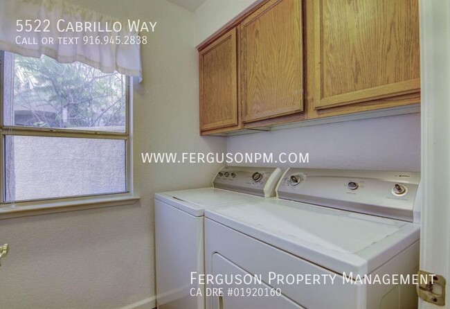 Building Photo - 5522 Cabrillo Way