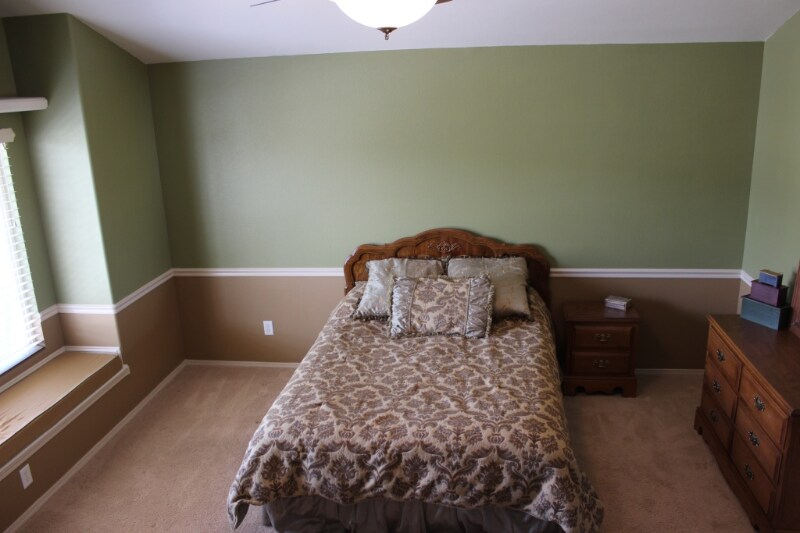 Building Photo - 4142 Heathmoor Dr