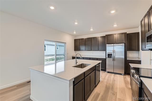 Building Photo - 4858 Astor Pl