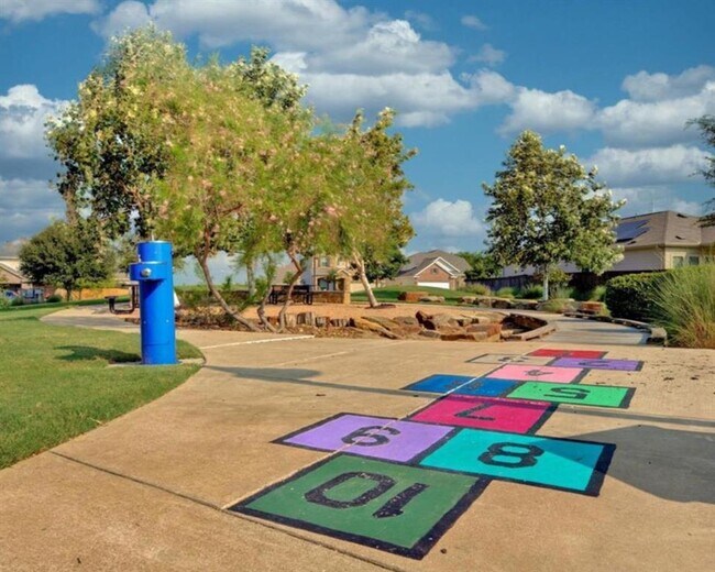 Building Photo - 10629 Sunday Dr